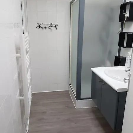 Holiday home Maison Tout Confort A Saint-Michel-Chef-Chef